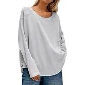 Hollister Women’s Long Sleeve Round Neck Light Blue Shirt, XS/S